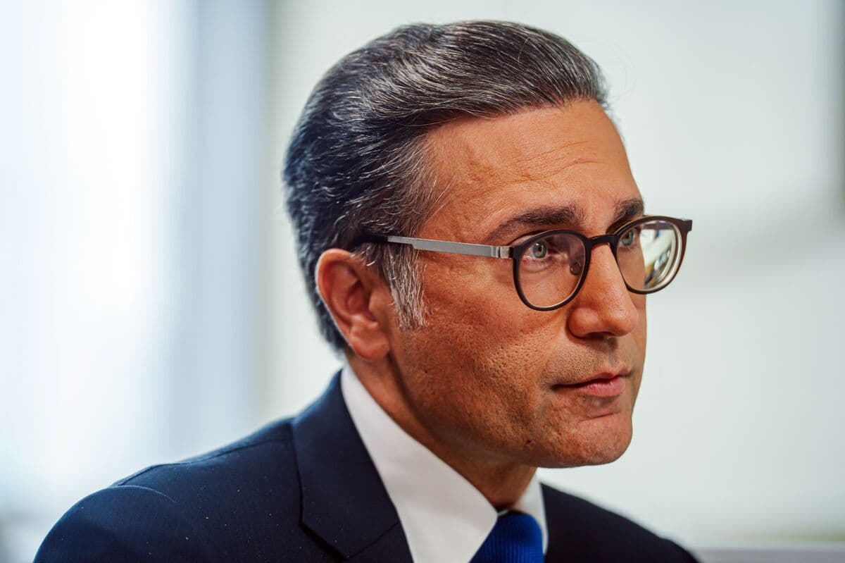 UBS's Khan Reports Increased Demand for Hedge Funds Over Private Credit