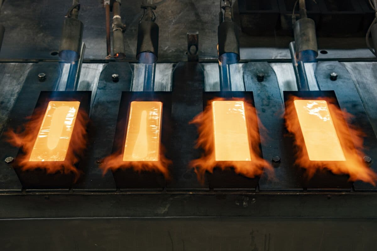 Barrick Picks New York for Gold Spinoff Later This Year