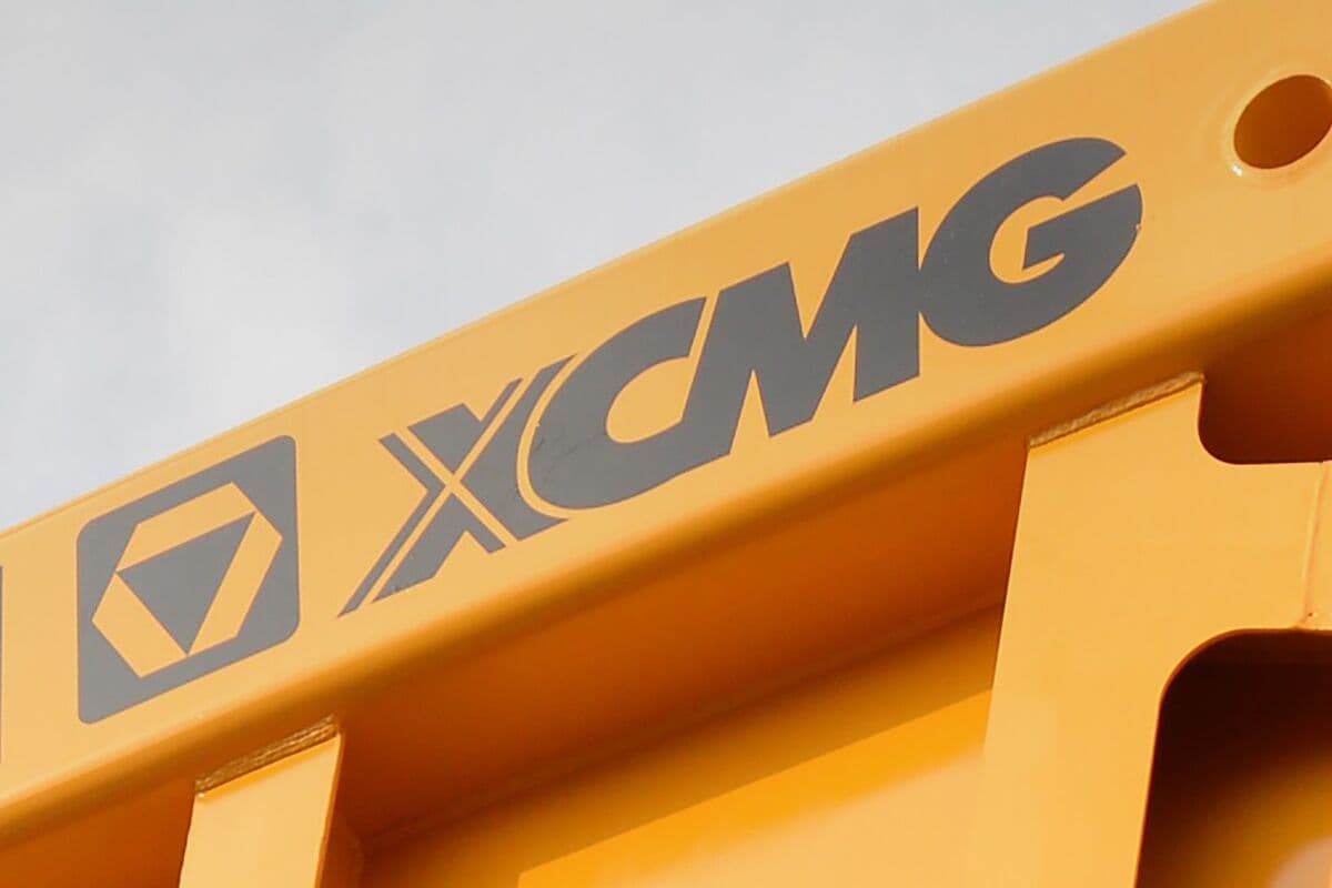 Chinese Truckmaker XCMG Auto Is Said to Consider $500 Million Hong Kong IPO