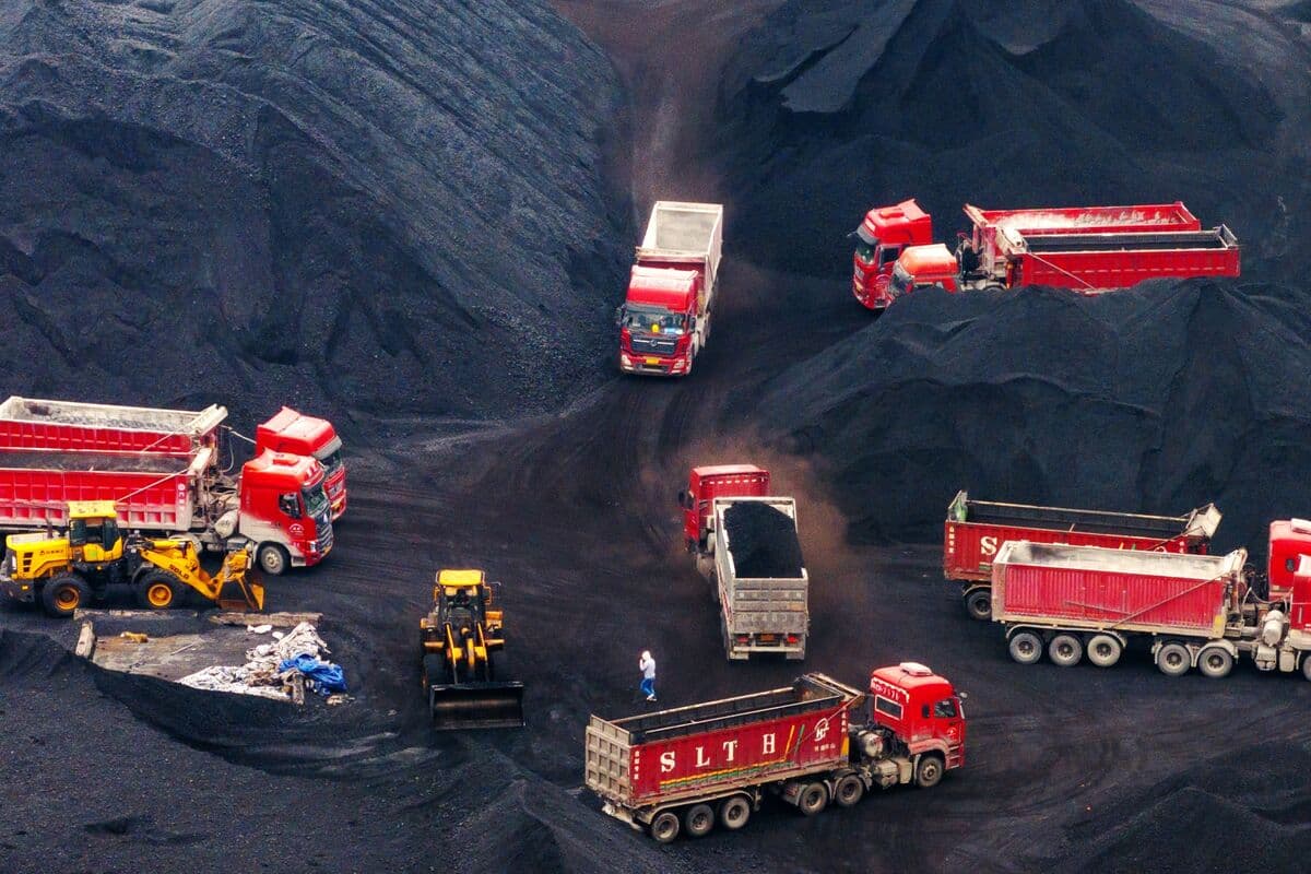 China’s Coal Output Hits Record in 2025 Even as It Burns Less