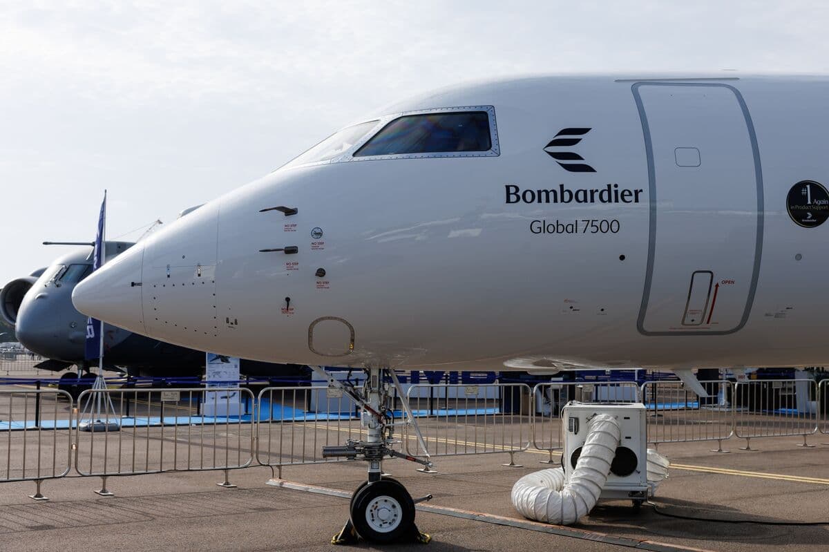 Bombardier CEO Says Debt ‘Melting Away’; Shares Soar to Highest Since 2002