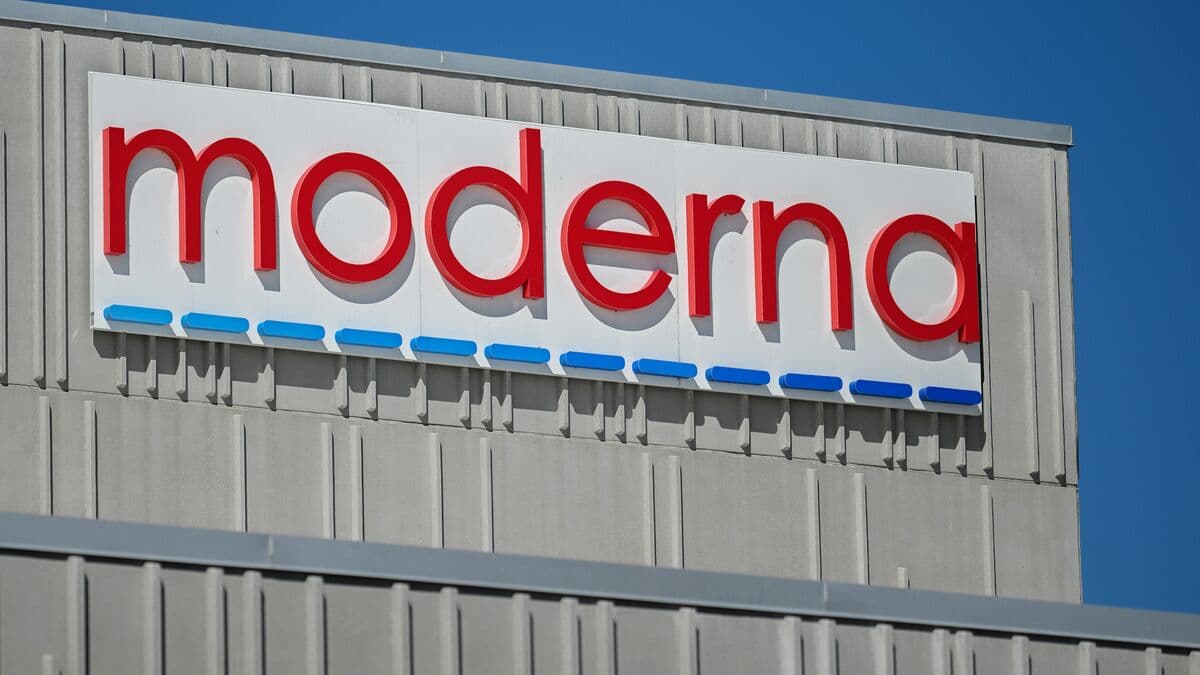 Moderna CEO Expresses Cautious Optimism for Flu Vaccine Approval
