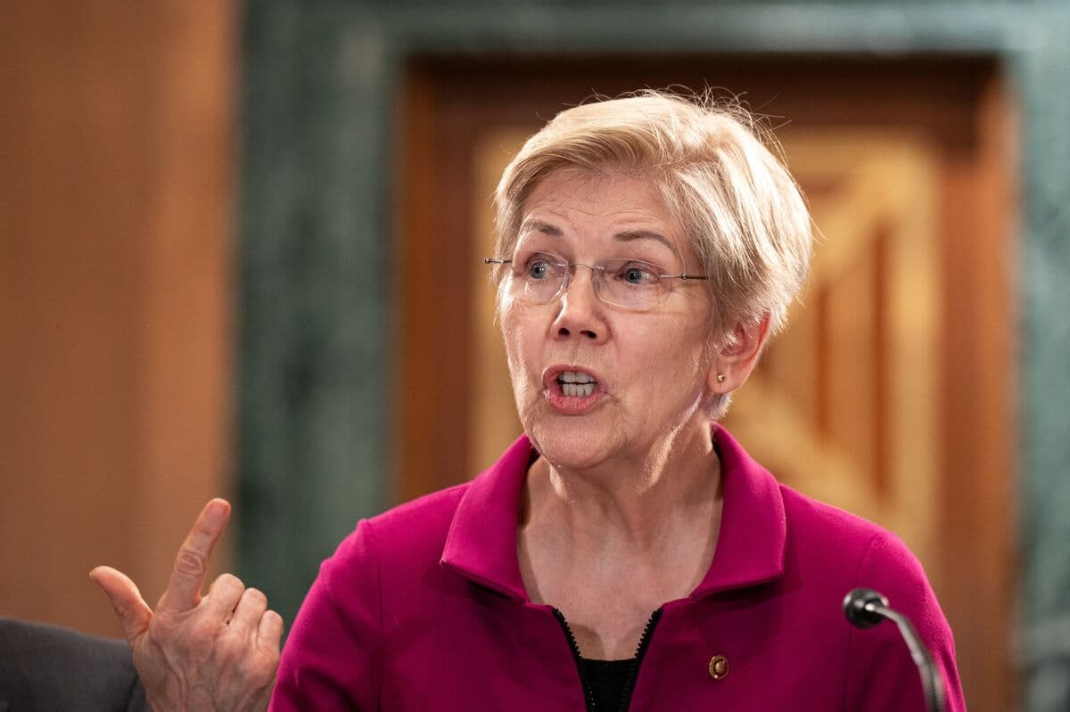 Senator Warren Urges Feinberg to ‘Completely Cut’ Cerberus Ties