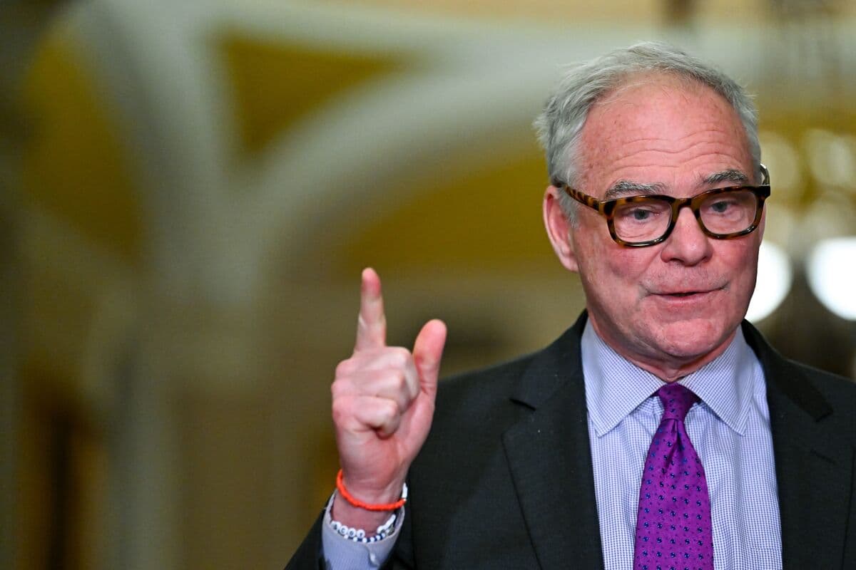 Democrats Vow to Stall Senate Until Trump Team Explains Iran War