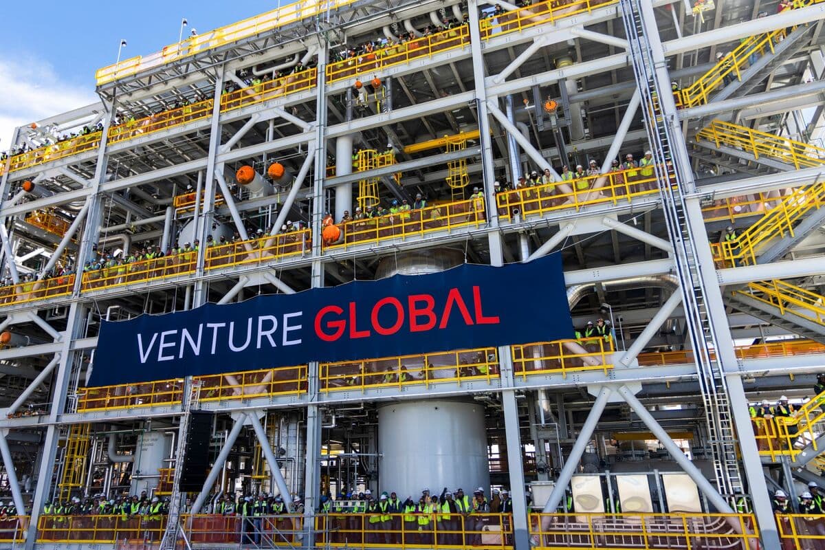 Venture Global Inc. Shares Rise Following New LNG Supply Agreements and Expansion Plans