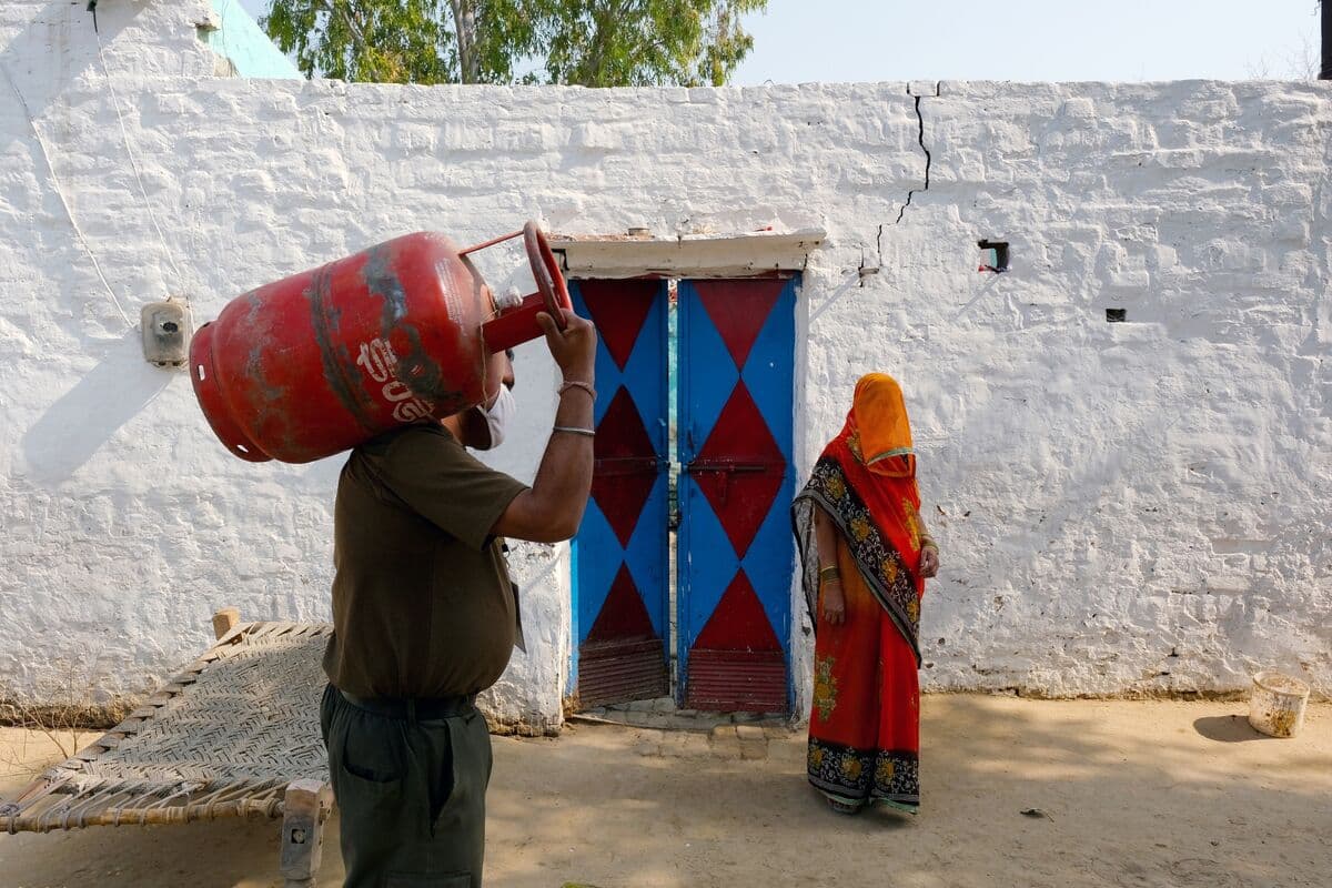 Indian Oil Buys First Iranian LPG Since 2018 as Crunch Worsens