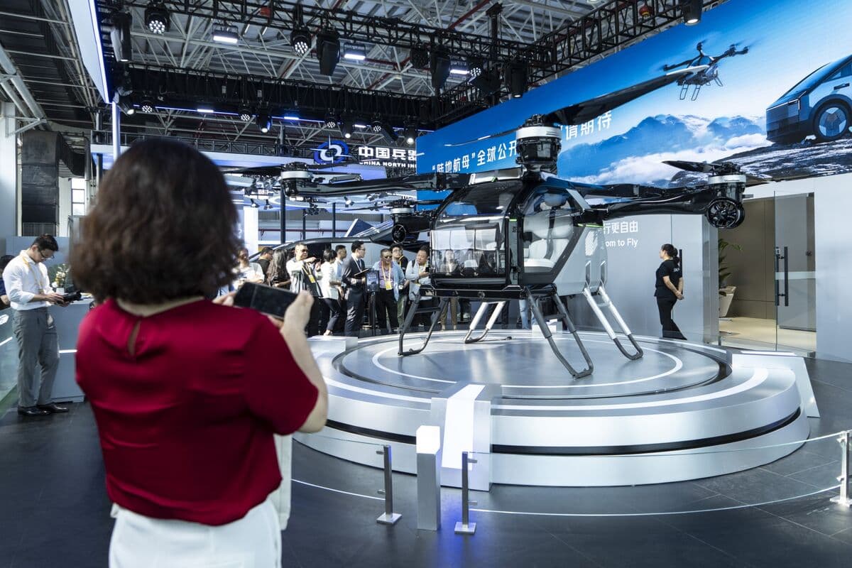 Xpeng Is Said to Hire Banks for Flying Car Unit IPO in Hong Kong