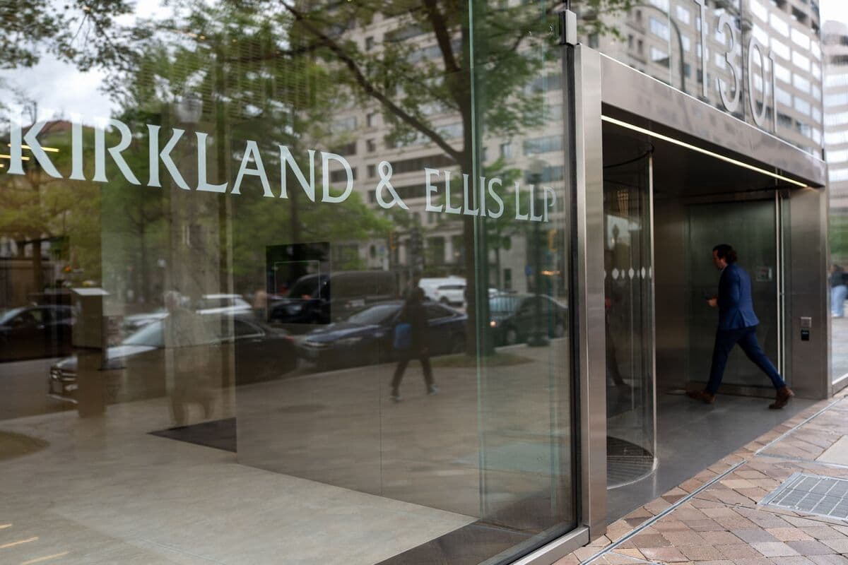Kirkland & Ellis Accused of Conflict in Private Equity Spat
