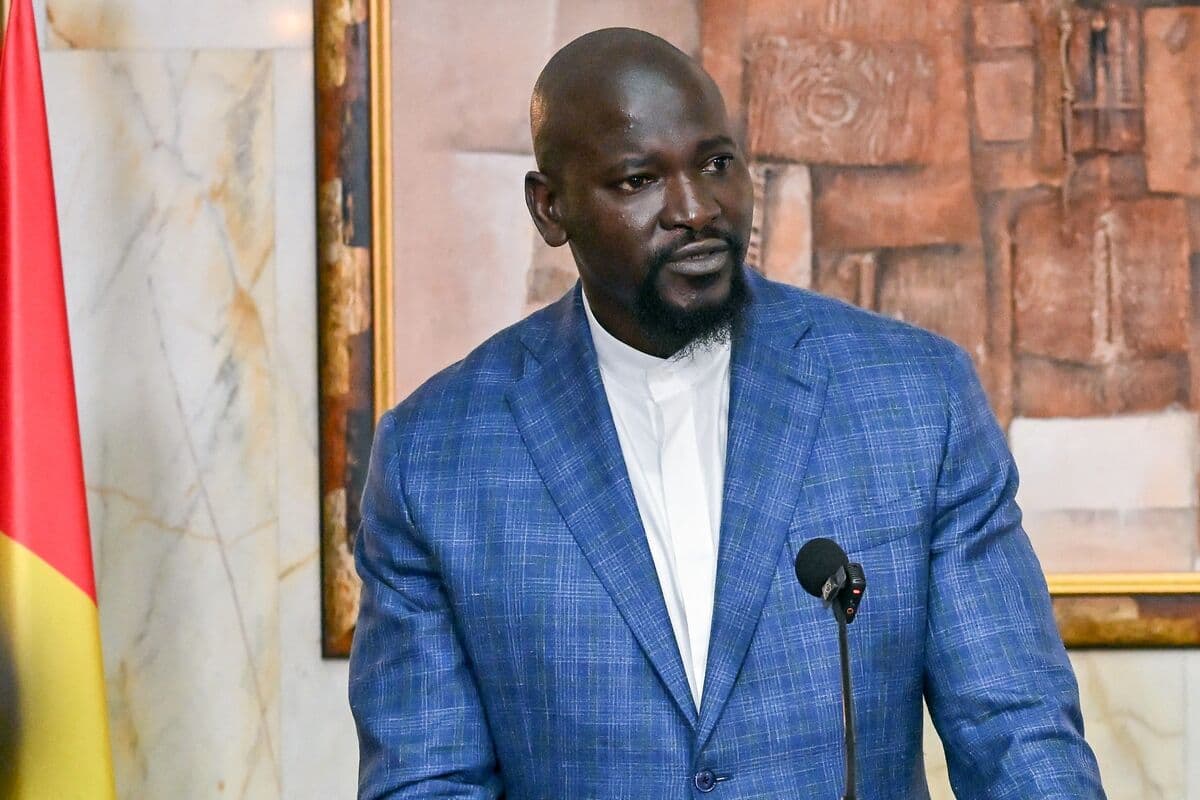 Guinea Former Military Leader Doumbouya Sworn In as President