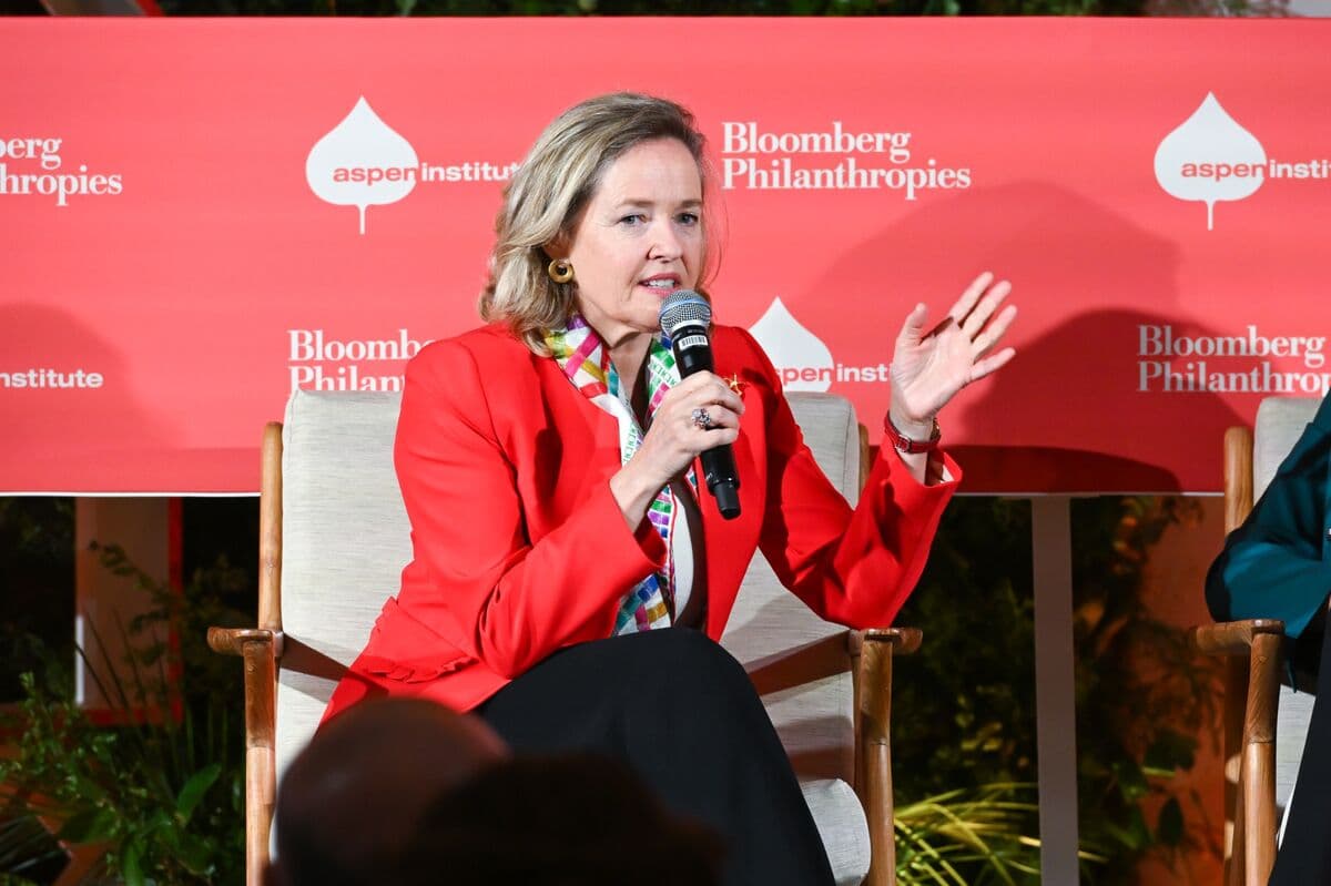 Cities Need to Boost Green Investment for Safety, EIB Chief Says