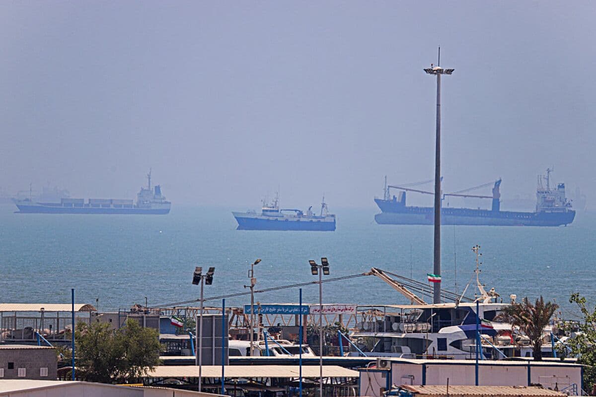 Strait of Hormuz Sees Reduced Traffic as Shipowners Prioritize Safety