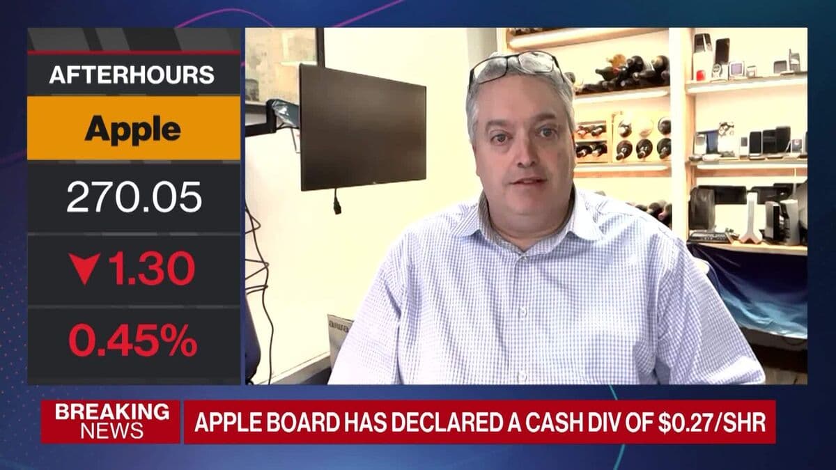 Apple’s Memory Strategy Is Good Move: Seaport’s Goldberg