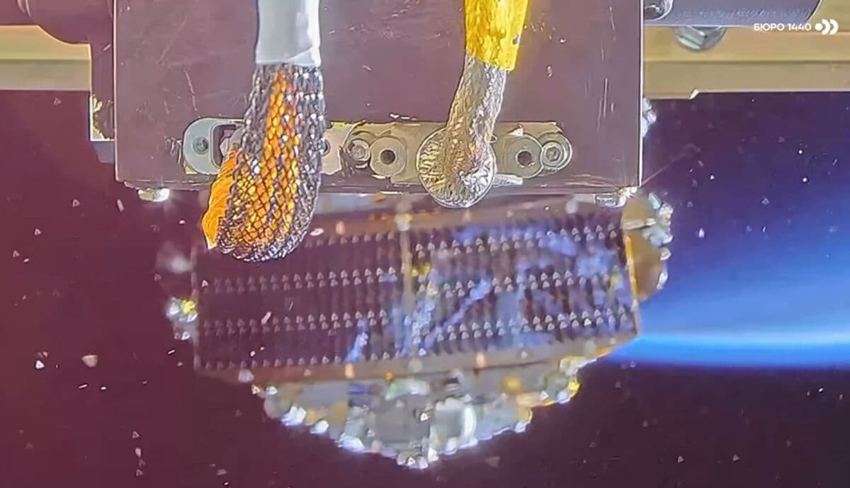 Russia Puts First Internet Satellites Into Orbit as SpaceX Rival