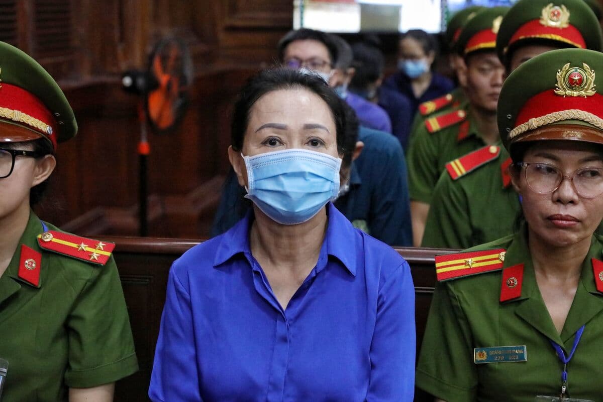Vietnamese Tycoon Settles $455 Million Debt to Bondholders