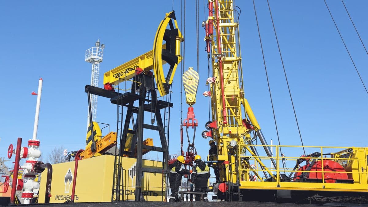 Russian Oil Finds Buyers After US Waiver But Iranian Cargoes Lag