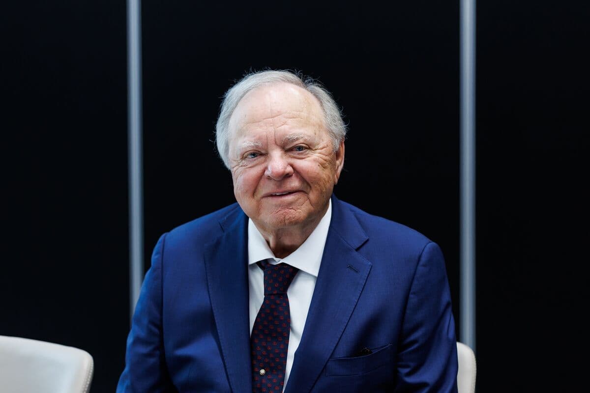 Harold Hamm to Halt Drilling in Bakken Shale on Lower Oil Prices