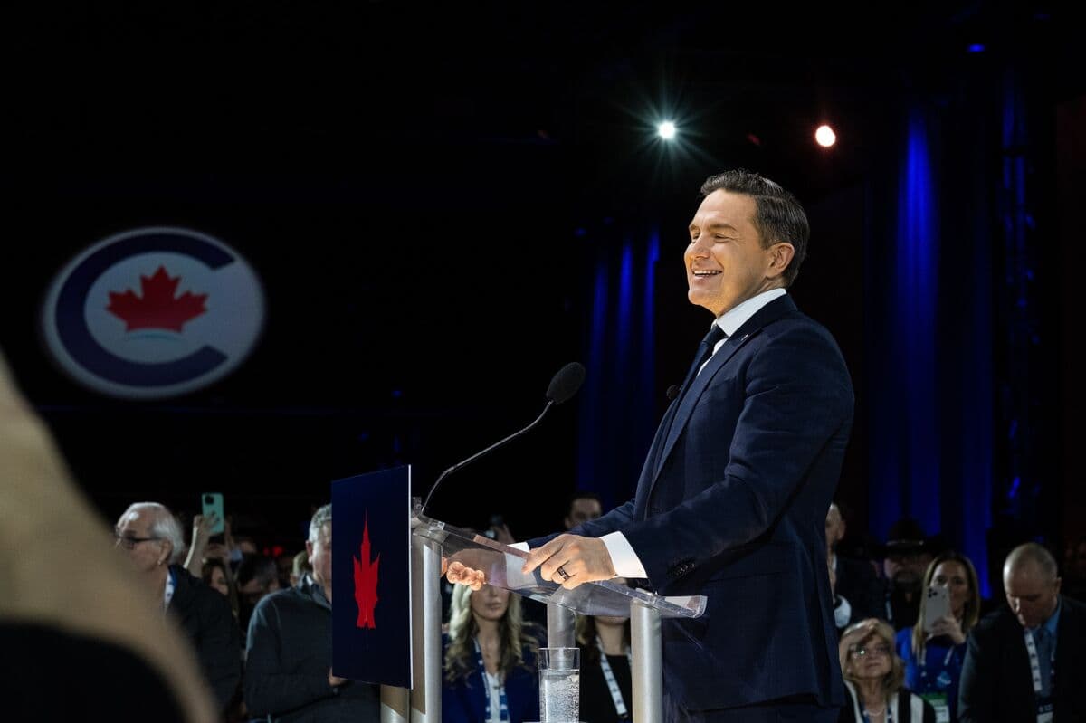 Carney’s Rival Meets Joe Rogan to Sell Free Trade to the Manosphere