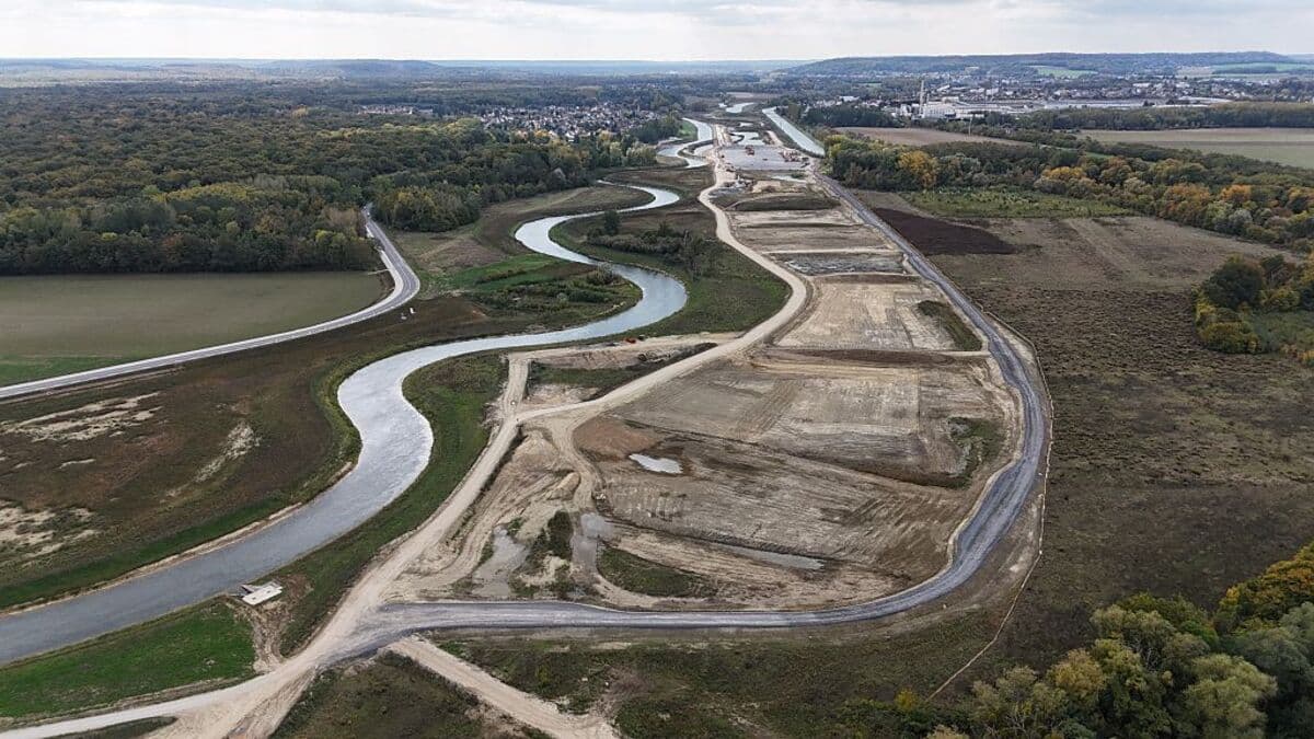 EU Is Decades Behind, Billions Above Plan on Key Transport Links