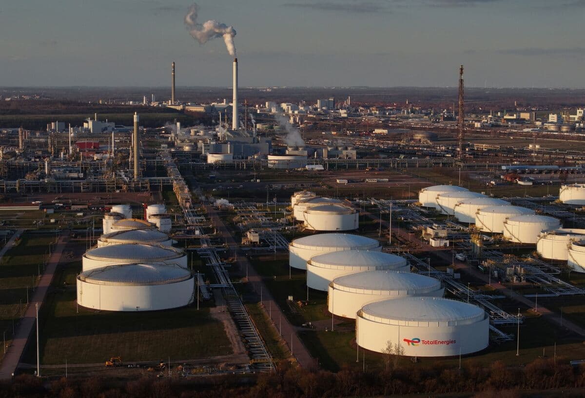 Global Oil Inventories Decline Rapidly Amid Iran Conflict, IEA Reports