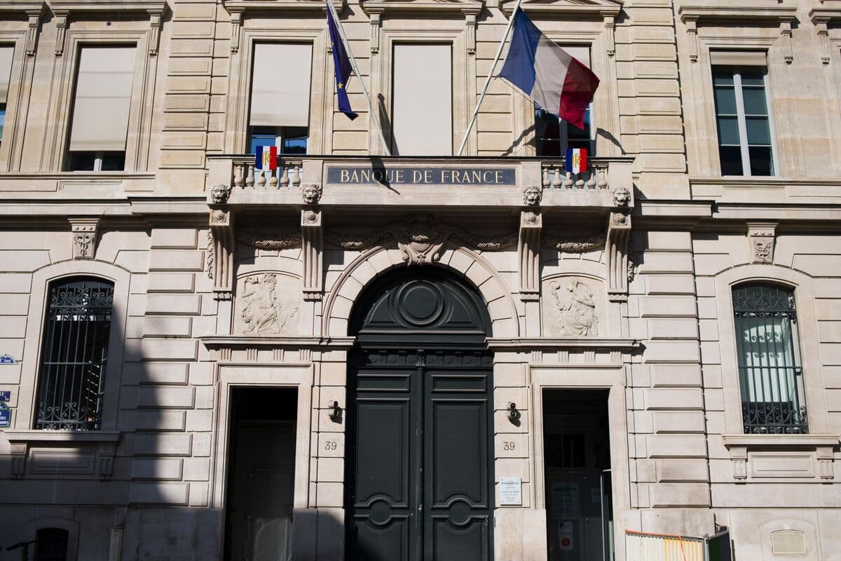 Bank of France Slightly More Optimistic on Fourth-Quarter Growth