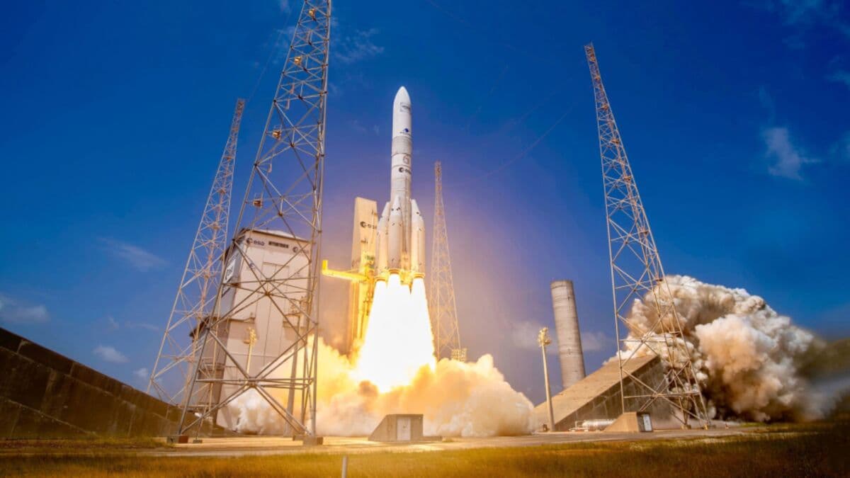 US Lifts Amazon Satellite Launch Deadline Due to Rocket Shortage