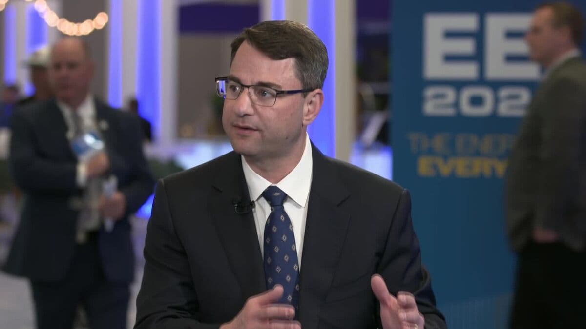Pinnacle West CEO Affirms Arizona Grid's Capacity for AI Development