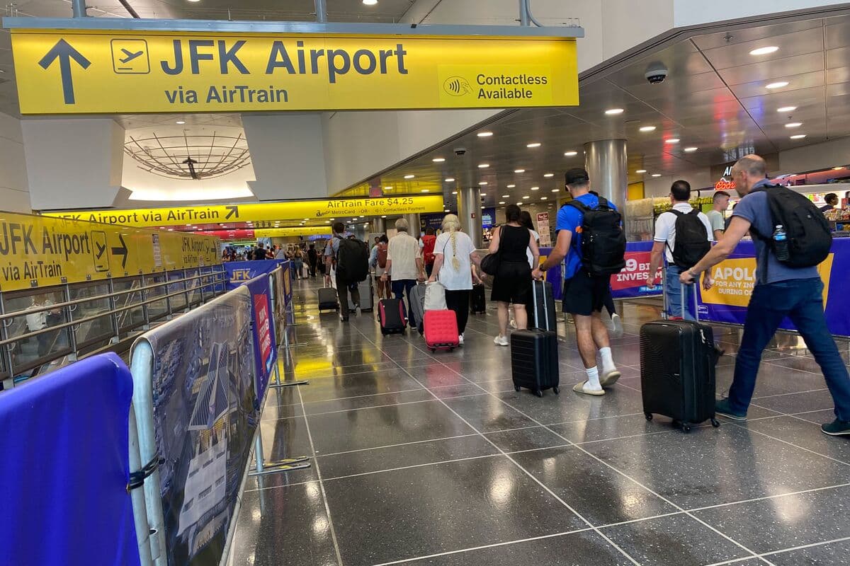 Hochul Eyes Jamaica Station Revamp and Subway Link Across Harlem