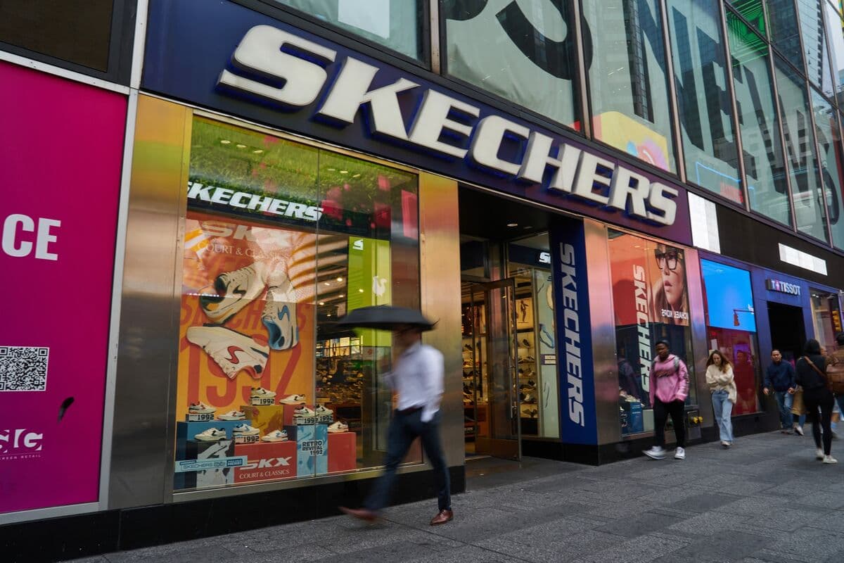 Skechers Raises Offer to Settle Hedge Funds' Challenge to 3G Buyout