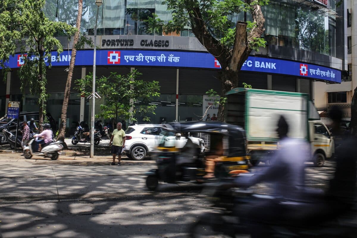HDFC Bank’s Recovery Gains Momentum on Lending Expansion