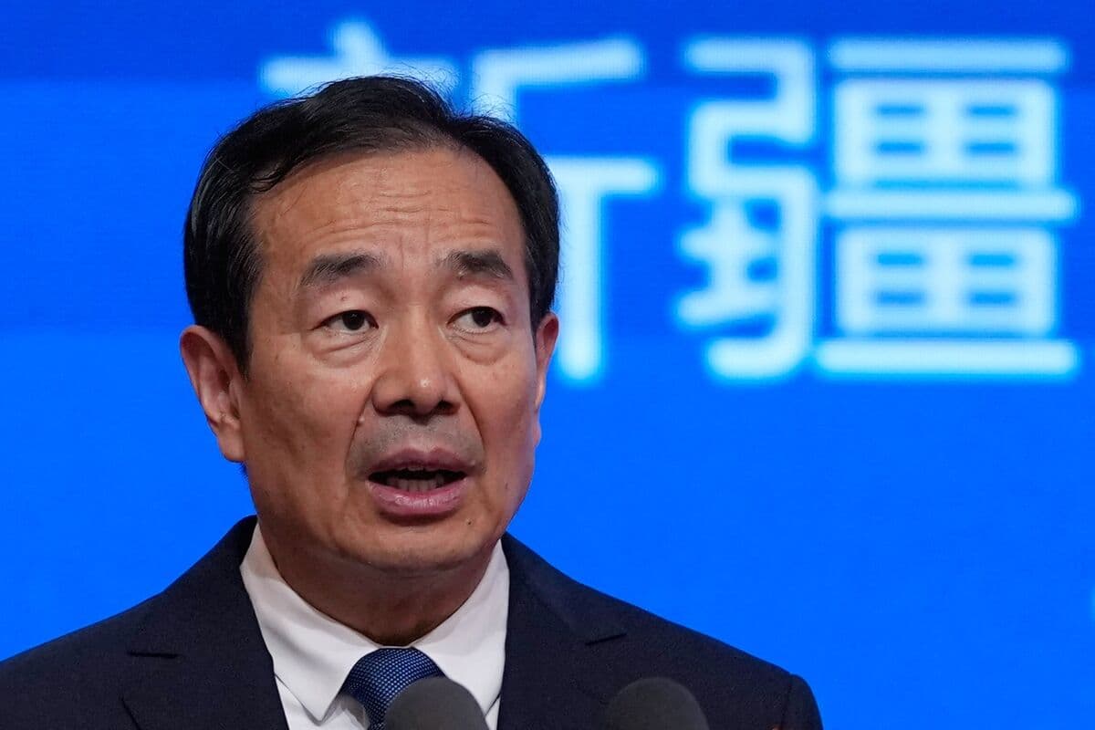 Xinjiang Leader Promotes Region as Trade Hub Amid Hormuz Shipping Disruptions