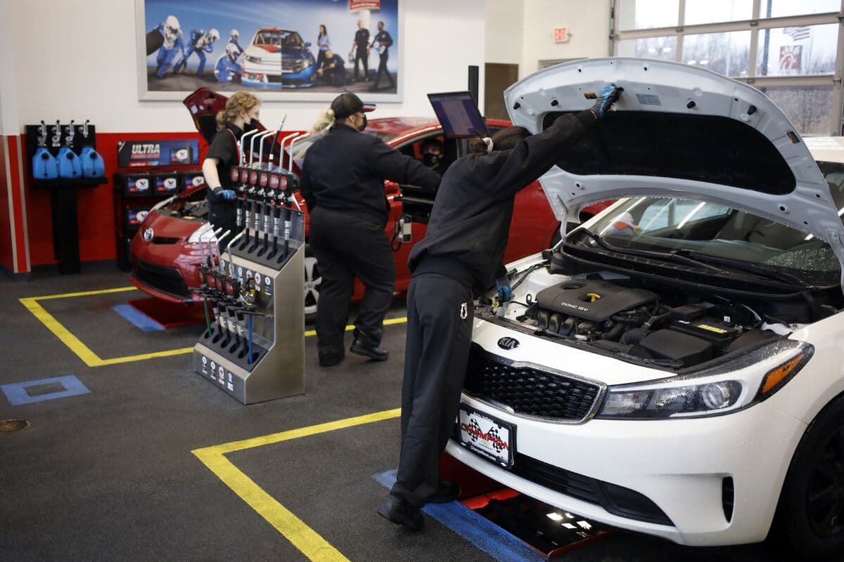 Iran Conflict Disrupts Oil Market, Increasing Car Maintenance Costs
