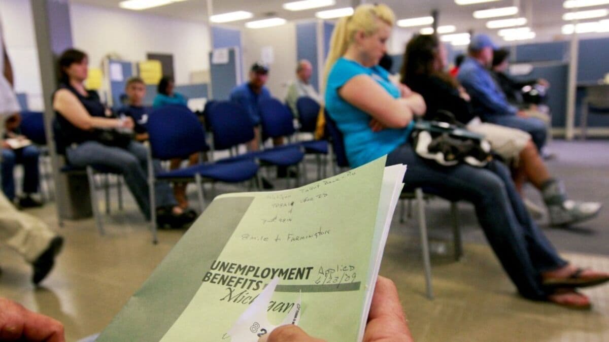 'Weak' Jobs Report Undermines Benign Outlook: BlackRock's Rosenberg