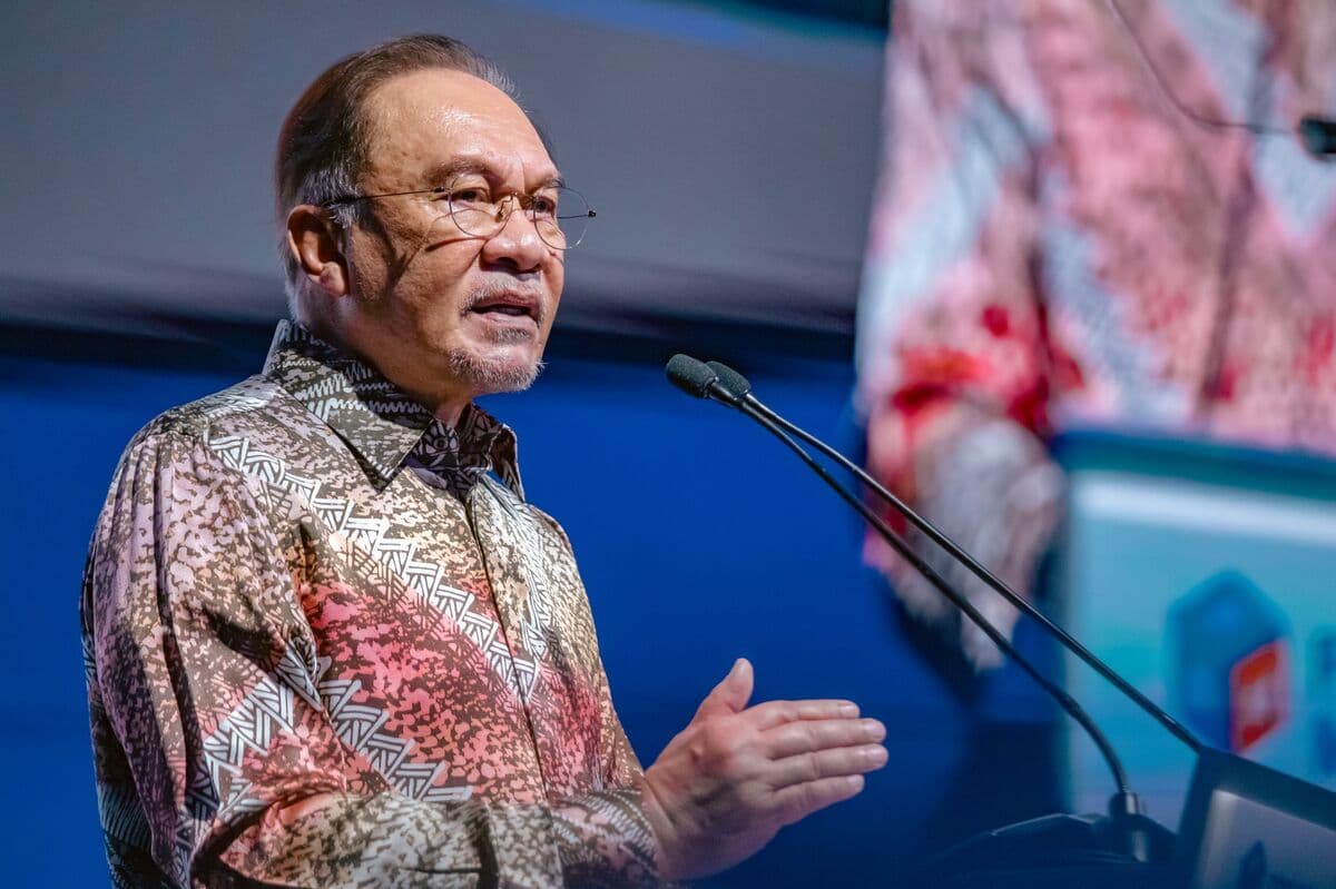 Malaysia's Oldest Political Party Seeks Revival Ahead of Key Vote