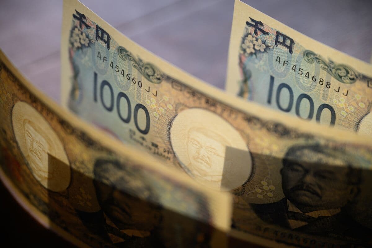 Japan Likely Spent $34.5 Billion in FX Intervention to Boost Yen