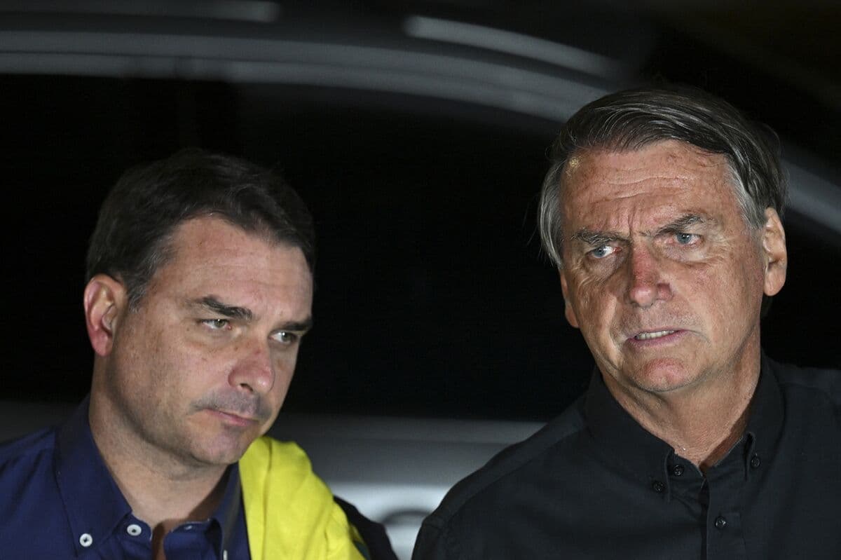 Brazilian Judge Prohibits Flávio Bolsonaro from Visiting Father for 90 Days