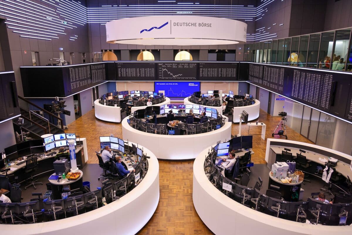 Smag Mobile Antenna Masts GmbH Considers IPO in Frankfurt