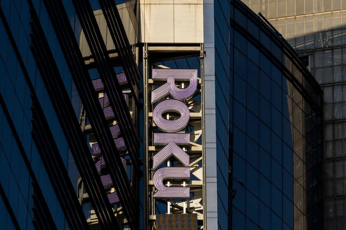 Roku Inc. Engaged in Discussions for Potential Sale and Media Partnership