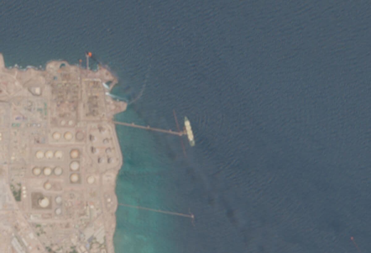 Adnoc Continues LNG Shipments from Tankers Concealing Locations in Persian Gulf