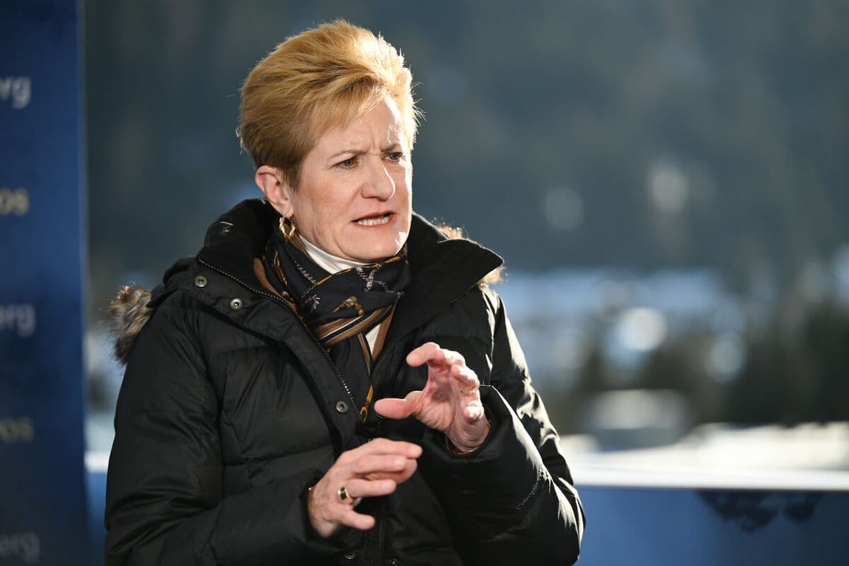 Guggenheim CIO Says Oil Shock Can Drive 10% Selloff in US Stocks