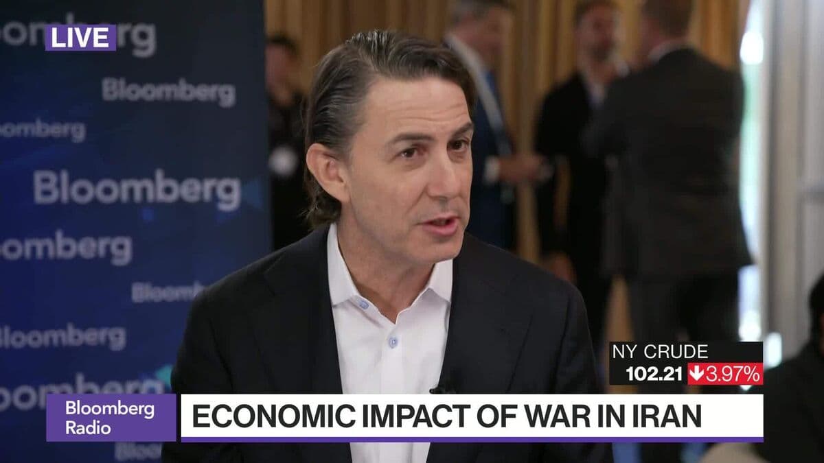 We're Going Towards a Cliff on Oil Says Hochstein