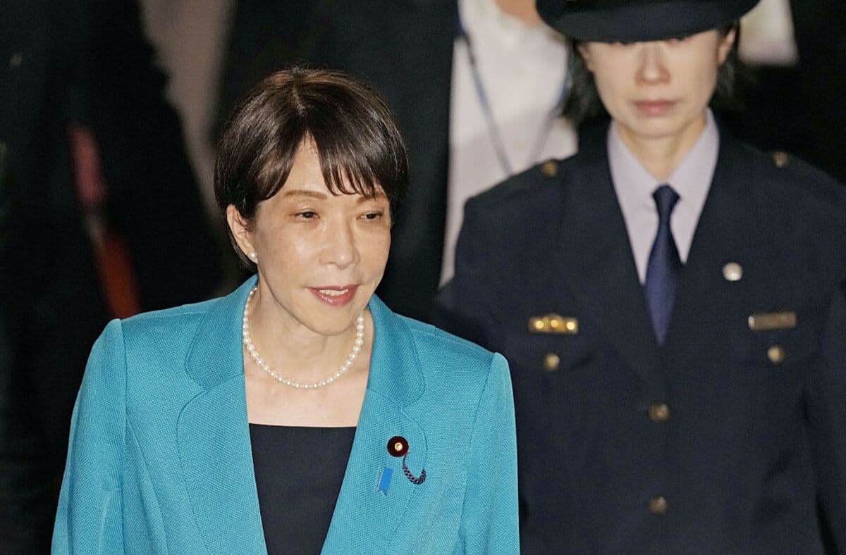Japan's Prime Minister Calls for Improved Communication with Bond Market