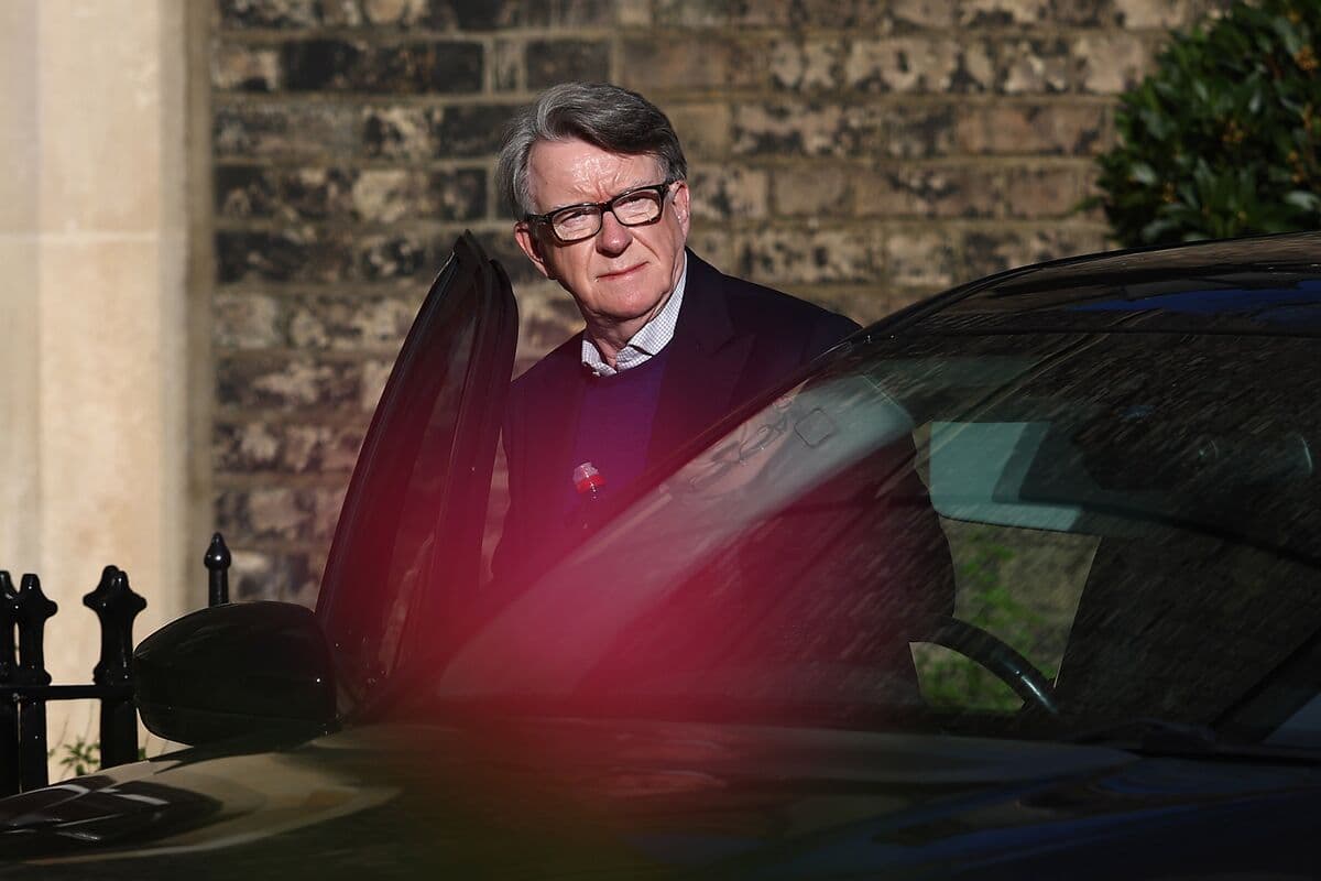 Mandelson's Files Reveal Divisions in Contest to Succeed Starmer