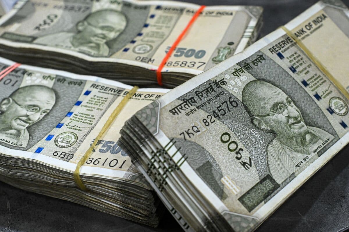 India to Borrow 8.2 Trillion Rupees in First-Half of Next Fiscal