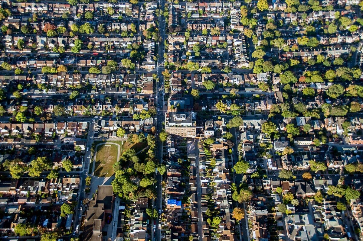 Toronto Home Sales Increase Most in Nine Months as Buyers Return