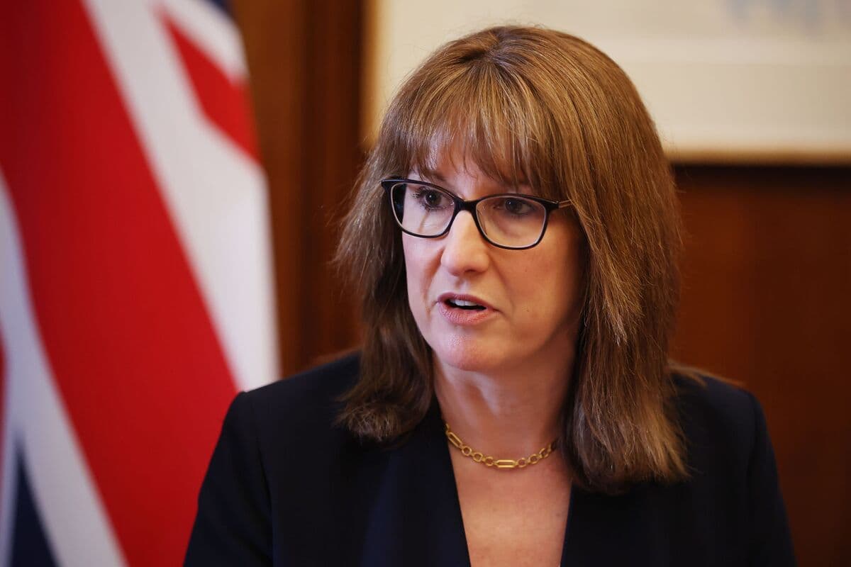 UK Posts Bigger-Than-Forecast £14.3 Billion Budget Deficit