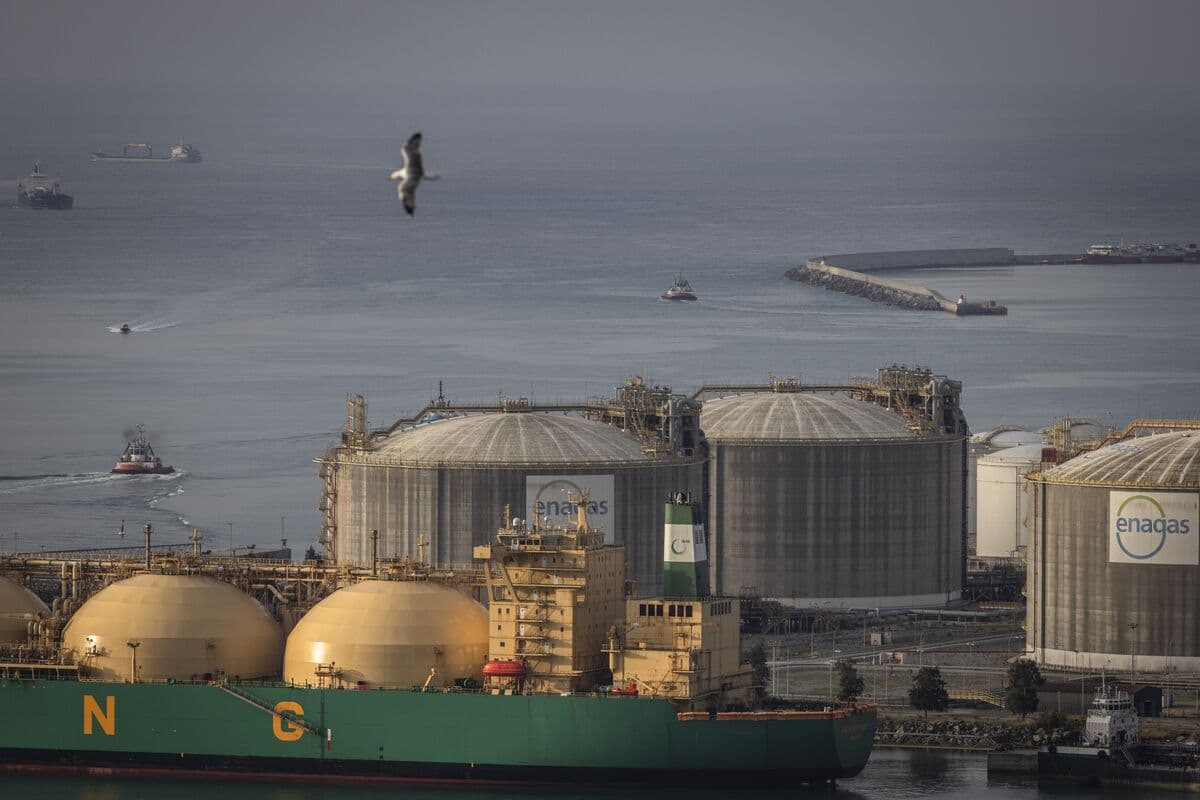 European Gas Prices Rise as Qatar Halts LNG Production Increase