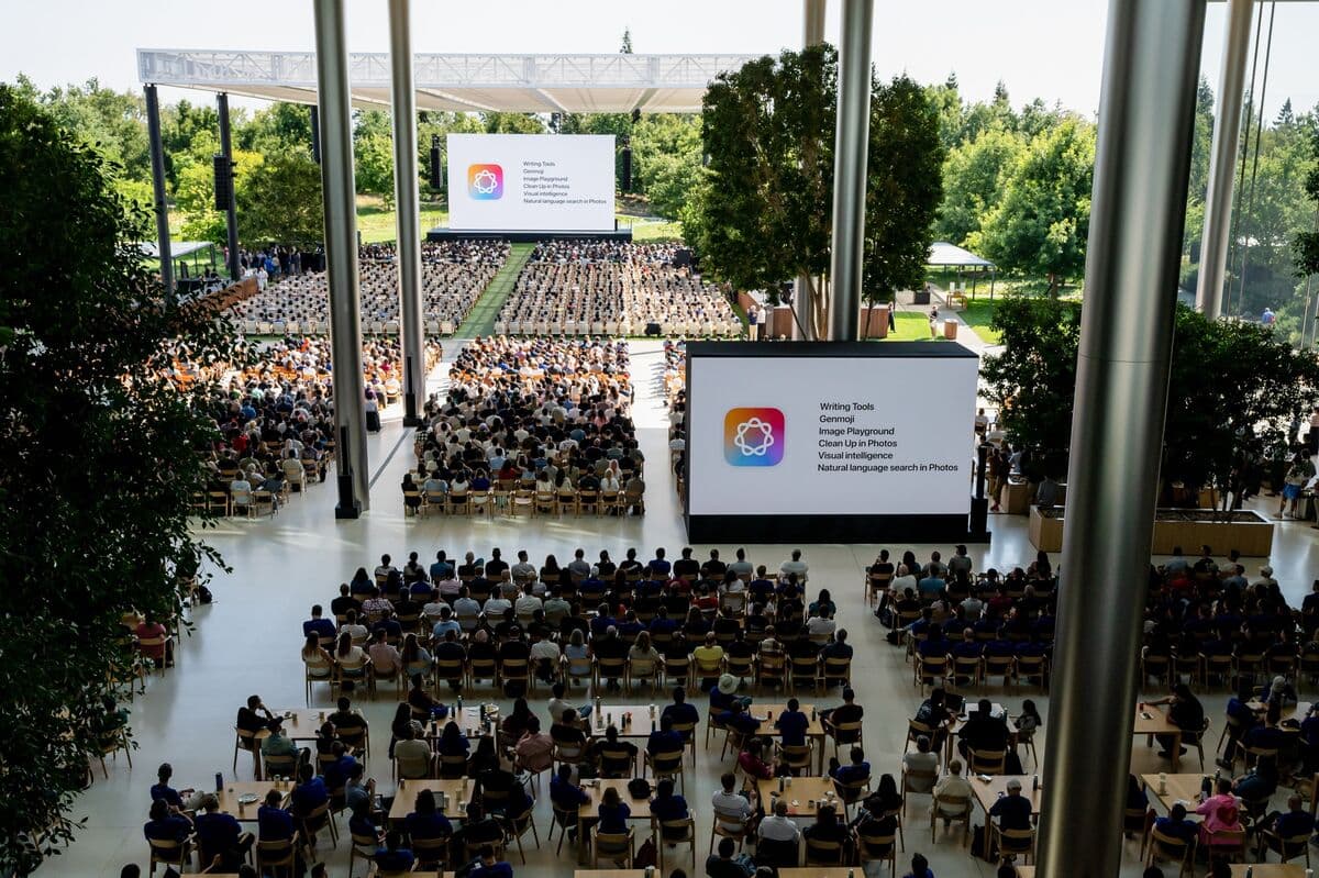 Apple Investors Anticipate AI Innovations at Upcoming Developers Conference