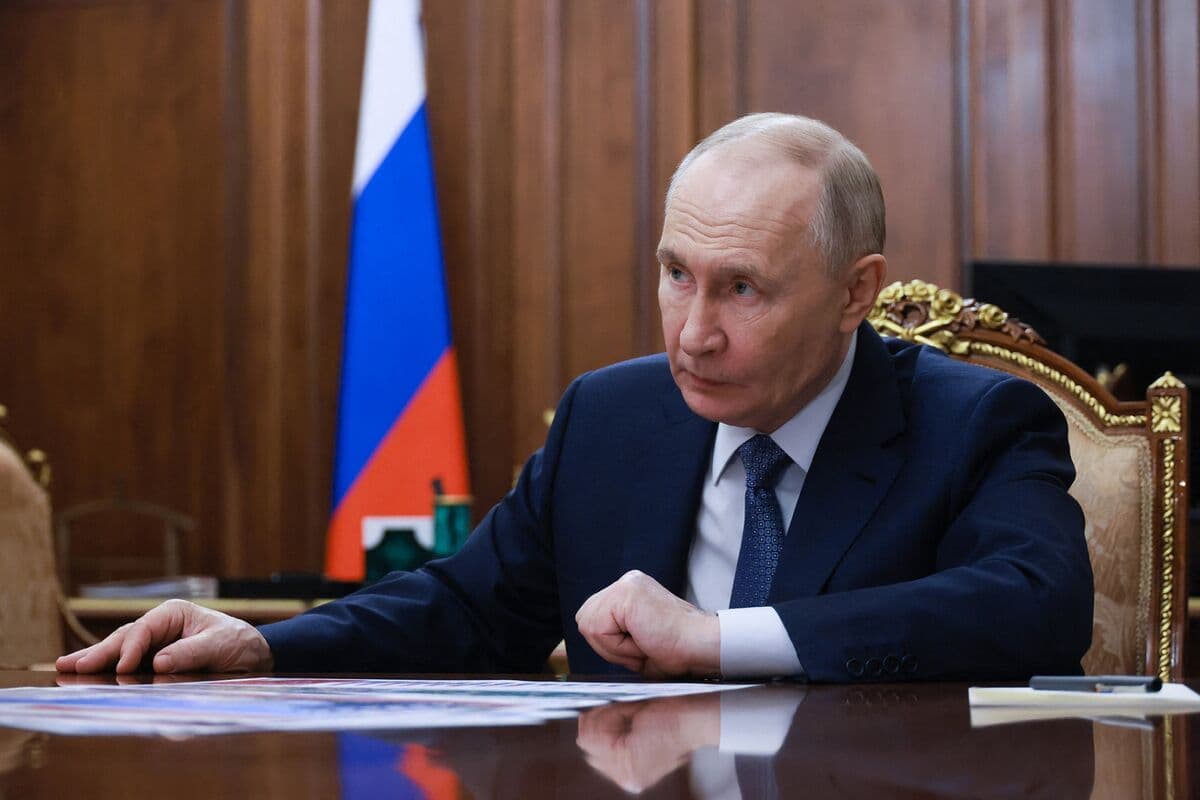 Putin’s Suggestion to Divert LNG From EU Right Now Faces Hurdles