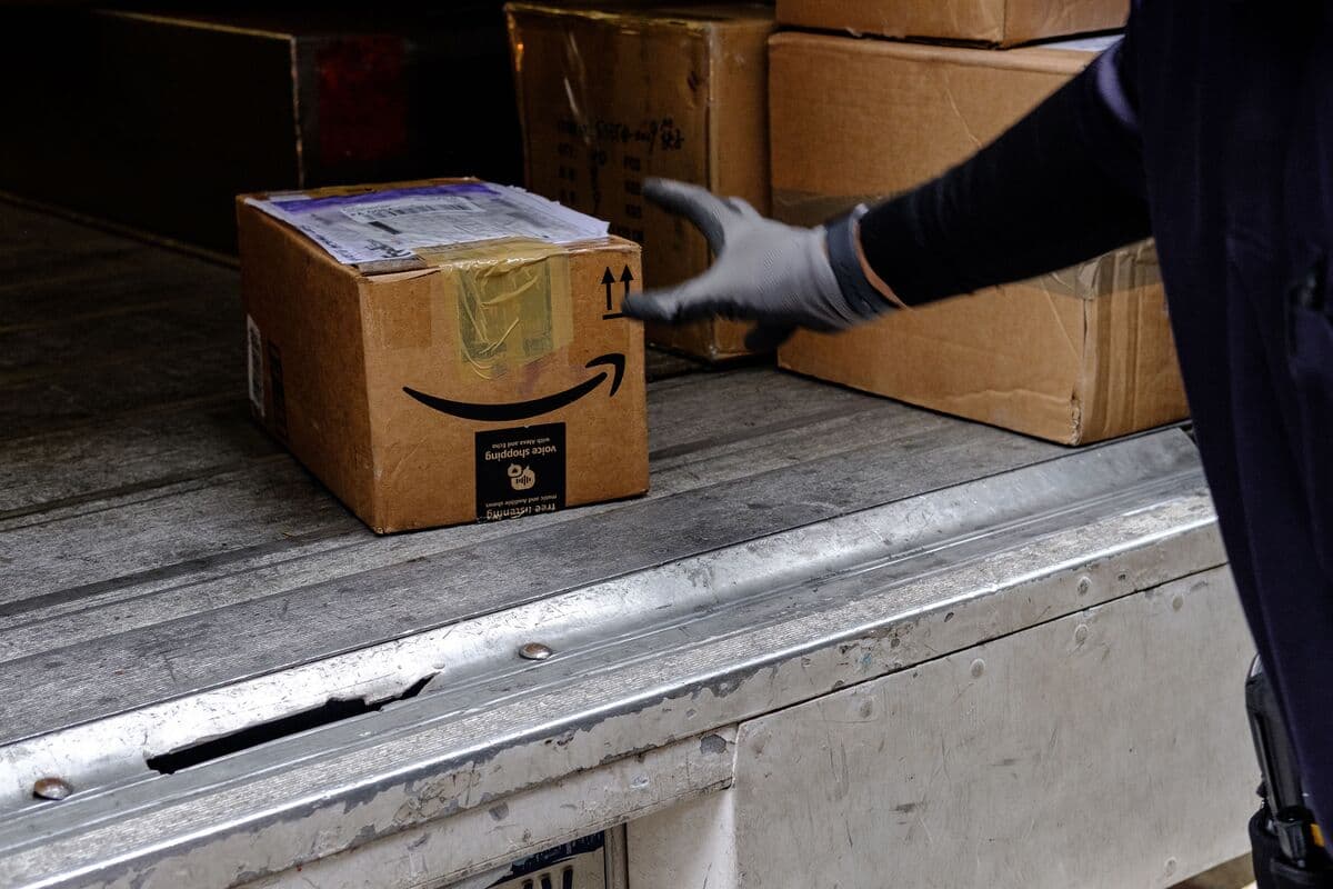 Amazon Reports Biggest Cloud Sales Jump Since 2022 on AI Demand