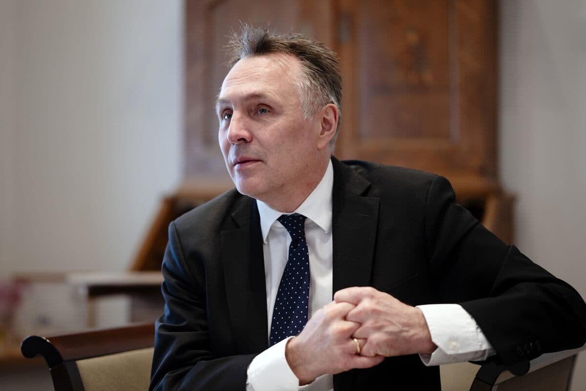 NATO Must Keep Presence on All Flanks, Norway’s Defense Minister Says